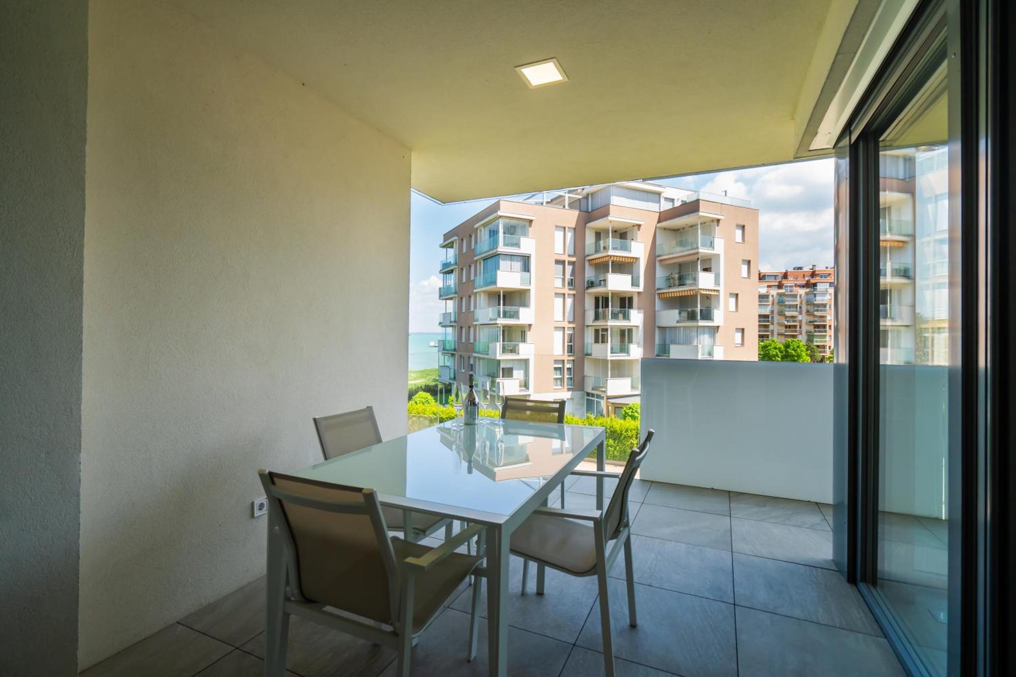 Myflat Casa Galerius Apartment Siofok Dış mekan fotoğraf