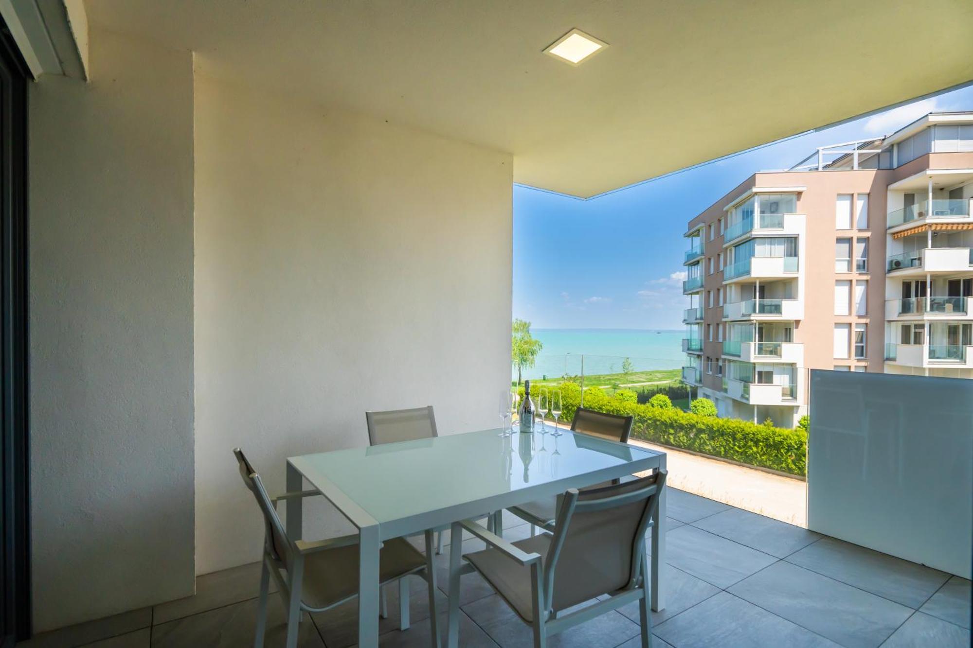 Myflat Casa Galerius Apartment Siofok Dış mekan fotoğraf